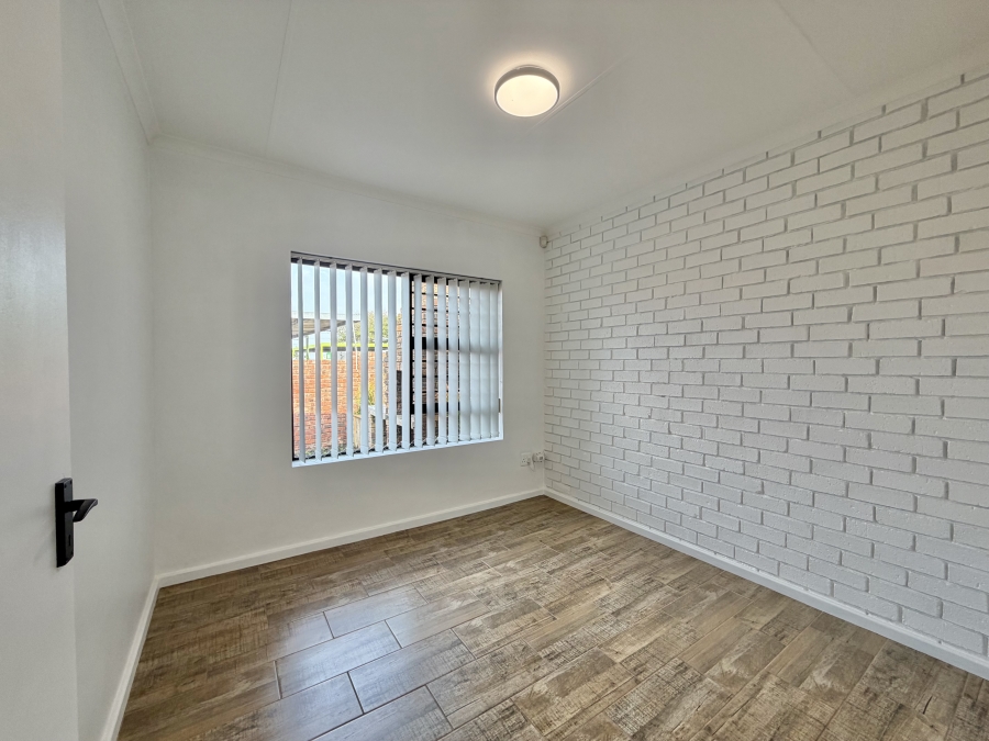 2 Bedroom Property for Sale in Jeffreys Bay Central Eastern Cape